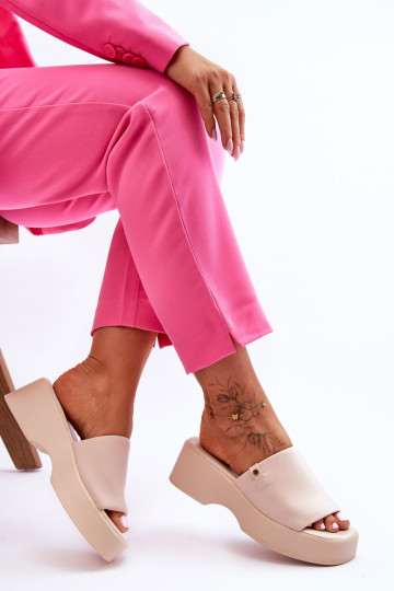 Moteriškos platforminės šlepetės smėlio spalvos Carmela