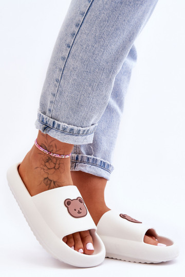 Lengvos moteriškos šlepetės su meškiuku Balta Lia