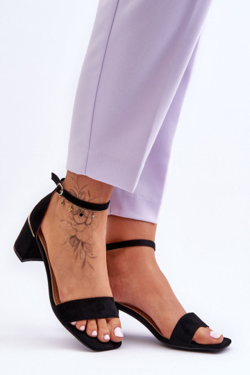 Sandalai ant stabilaus kulno, juodi Palermo