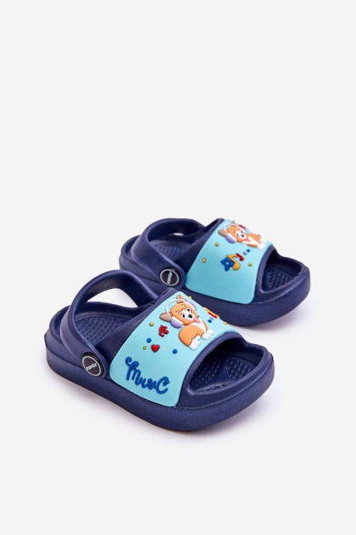 Šviesūs vaikiški sandalai su gyvūnų motyvais...