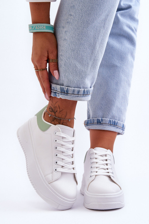 Moteriški klasikiniai sportiniai batai baltai...