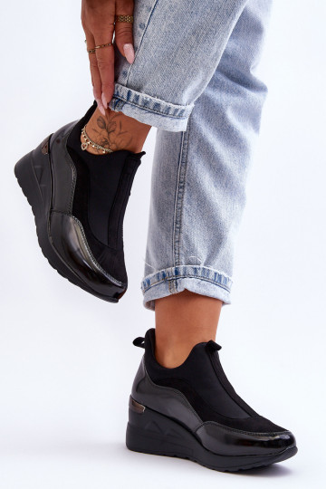 Moteriški sportbačiai su pleištu, juodi Farro