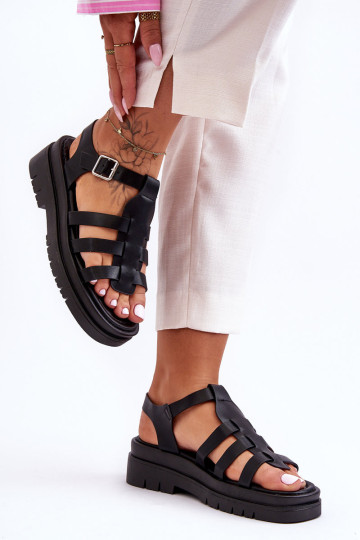 Odinės plokščios basutės su juodais dirželiais Diosa 2