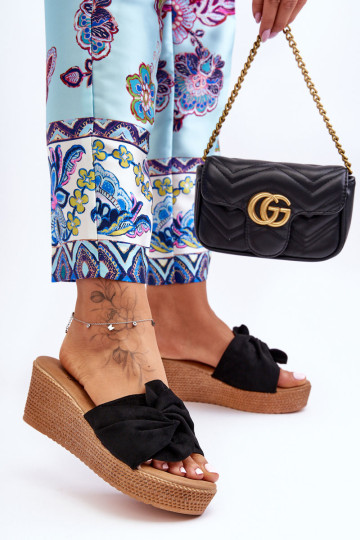 Moteriškos platforminės basutės Black Calama 2