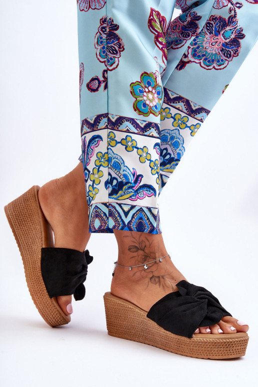 Moteriškos platforminės basutės Black Calama