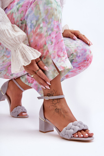 Zomšiniai sandalai su pynėmis pilka Essenza 2