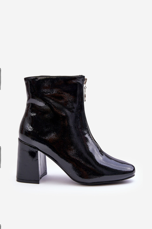 Lakuoti batai su dekoratyvine sagtimi Black Sevil