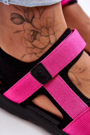 Moteriškos sportinės basutės 4F 4FSS23FSANF014-55S fuksijos spalvos