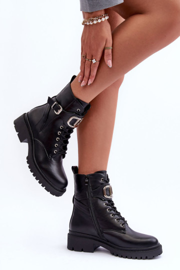 Stilingi suvarstomi batai su ornamentu Black Ollia