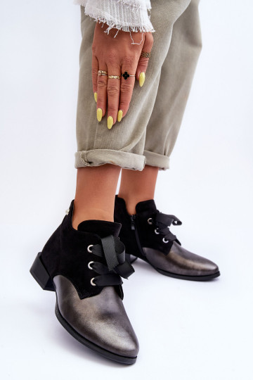 Moteriški batai plokščiakulniais su raišteliu Black Meroni