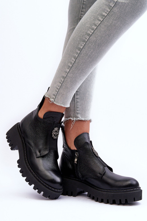 Moteriški odiniai batai su ornamentu Black Lusanna