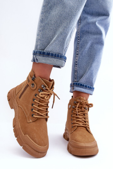 Moteriški batai su zomšiniu pamušalu su kailiu pamušalu...