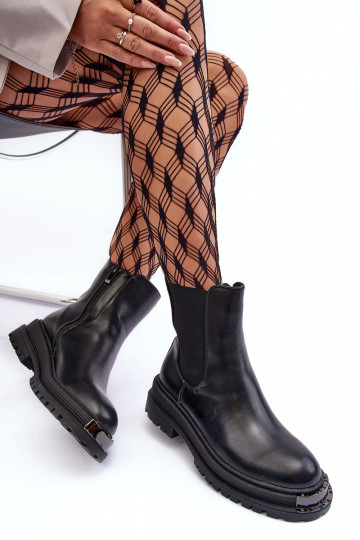 Juodi moteriški plokščiakulniai ir platforminiai batai... 2