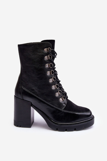 Suvarstomi batai su kulnais Black Lathia