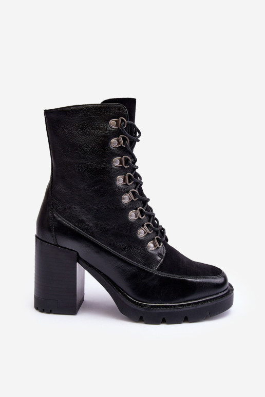 Suvarstomi batai su kulnais Black Lathia