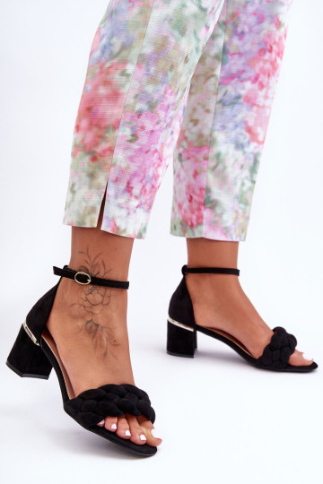 Juodi Essenza zomšiniai sandalai su pynėmis 2