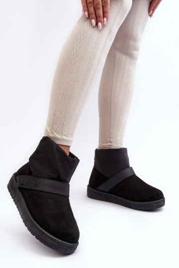 Juodi Big Star izoliuoti sniego batai ant platformos MM274151 2