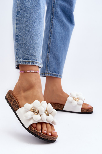 Moteriškos ornamentuotos šlepetės White Bunlia 2