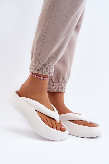 Moteriškos putų šlepetės White Roux