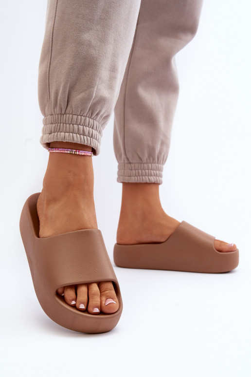 Moterų storas vienintelis šlepetės Brown Oreithano