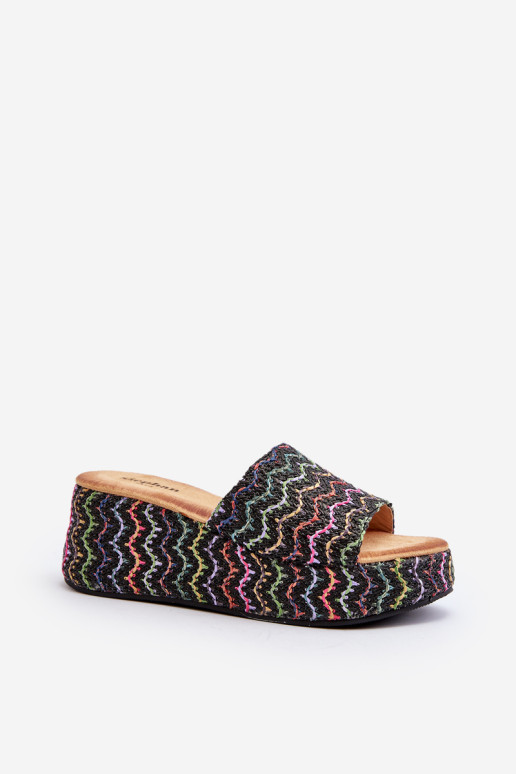 Moteriškos juodos Vanarila pleištinės šlepetės