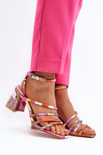 Raštuoti sandalai ant aukštakulnio violetinės spalvos Jenglla