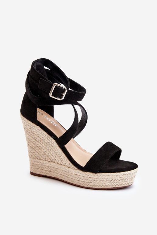 Pleištinės basutės su pynėmis, Black Salthe