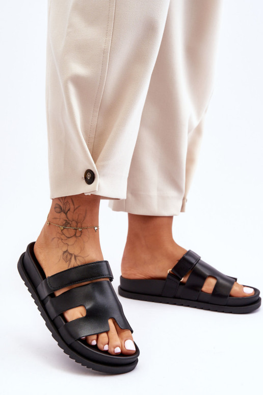 Klasikinės moteriškos šlepetės Black Molie