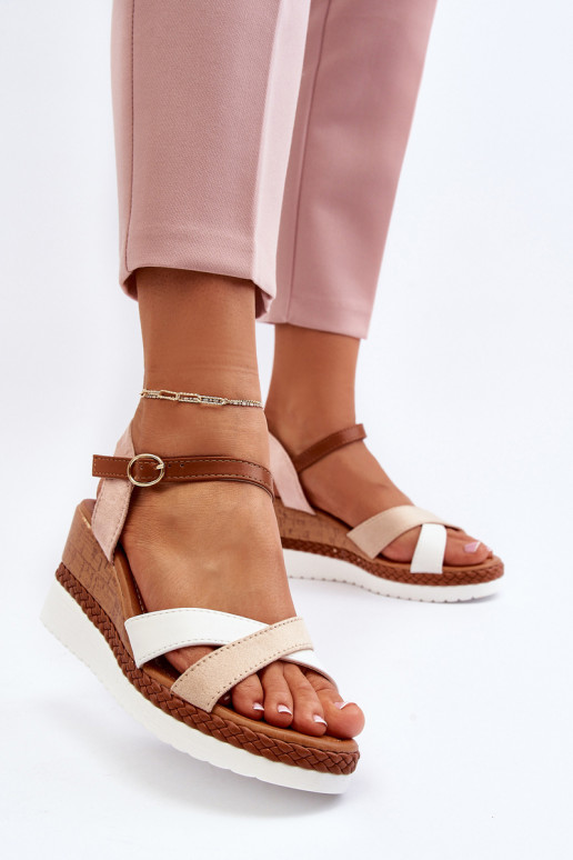 Smėlio spalvos Kioda Pleištinės basutės su petnešėlėmis