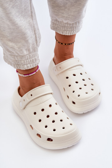 Moteriškos putplasčio šlepetės, baltos spalvos Ilariana