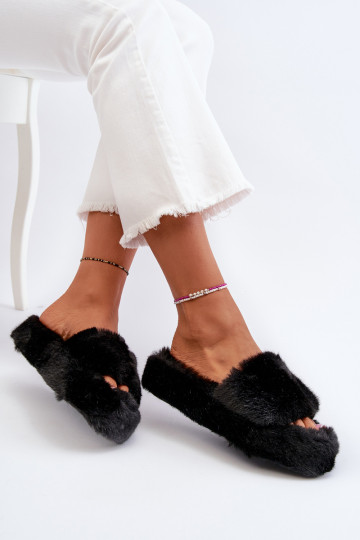 Moteriškos kailinės šlepetės Juoda Stepia