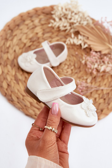 Vaikiški baleto buteliai su Velcro užsegimu ir balta Serinde dekoracija