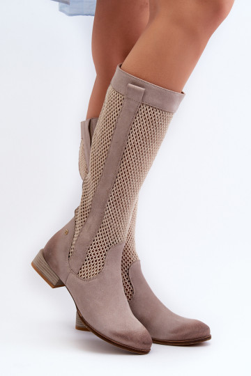 Ažūriniai moteriški batai ant žemakulnių, pagaminti iš natūralios zomšos Maciejka 06467-04 Beige