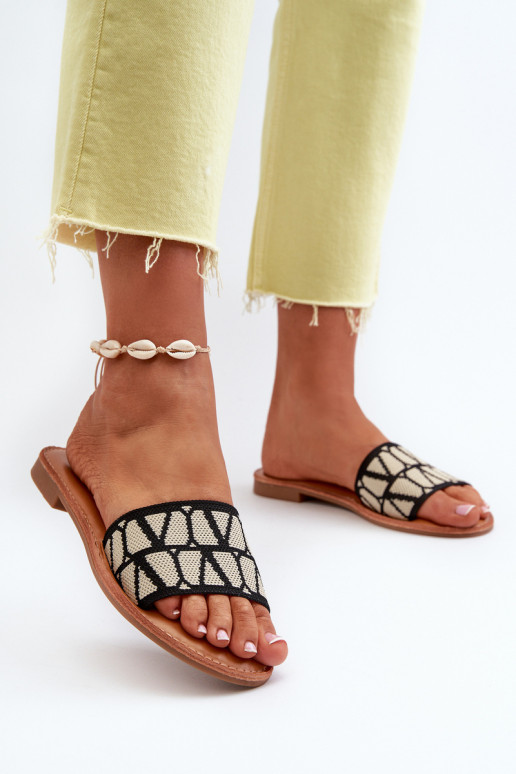 Moteriškos plokščios šlepetės, juodos Traivea