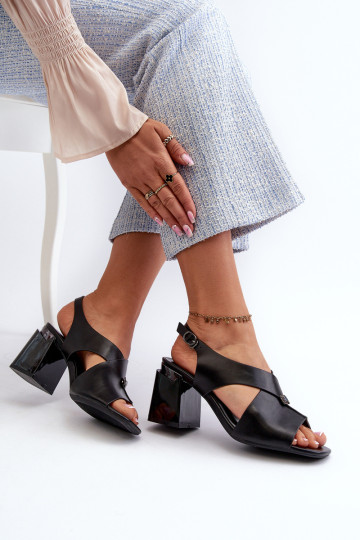 Elegantiški moteriški aukštakulniai sandalai, ekologiška oda, juoda „Asellesa“.
