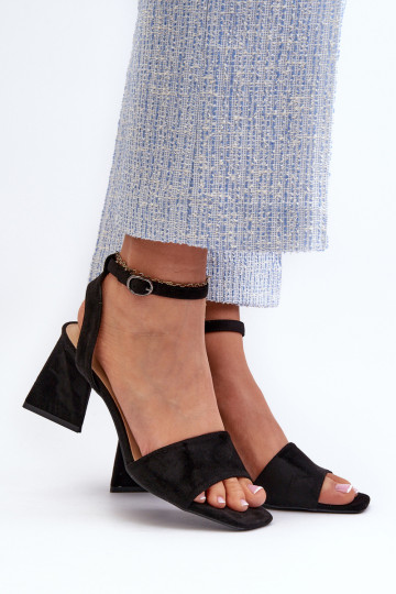 Moteriškos aukštakulnės basutės, pagamintos iš Eco Suede Black Upttima