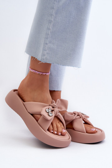 Moteriškos odinės šlepetės ant platformos Pink GOE NN2N4109