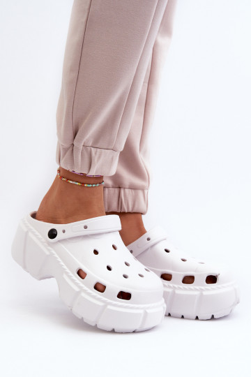 Moteriškos putplasčio šlepetės ant masyvaus pado, balta Witima