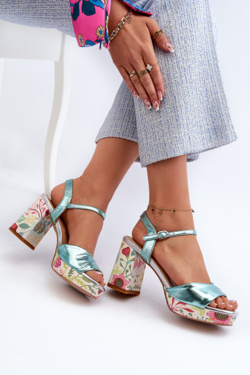 Moteriškos aukštakulnės gėlėtos basutės D&A CR980 mėlynos spalvos
