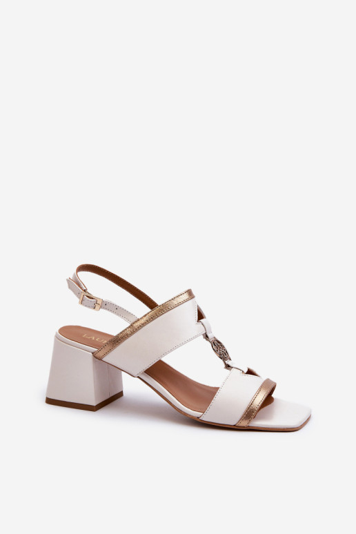 Odiniai elegantiški sandalai ant bloko Laura Messi 2768, balti
