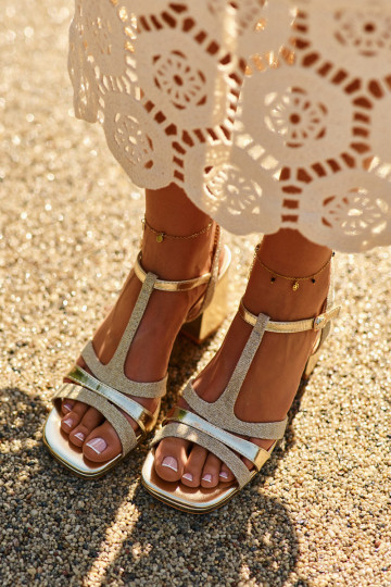 Moteriškos aukštakulnės basutės, pagamintos iš ekologiškos odos, auksinės spalvos Lyana