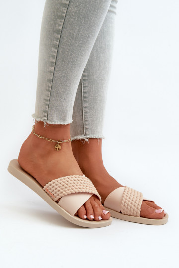Moteriškos plokščios šlepetės 83244 Ipanema Street II Fem Beige
