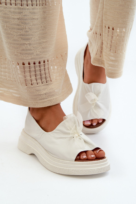 Zazoo 2939 moteriški odiniai sandalai su lankeliu, balti