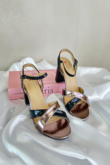 Ekologiškos odos aukštakulniai sandalai, juodi Abilica