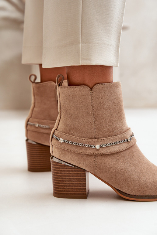Izoliuoti moteriški aukštakulniai batai su grandinėle Eco Suede Beige Hanalen