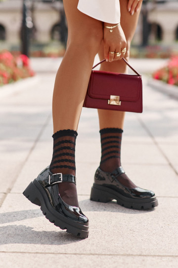 Moteriški lakuotos odos batai su sagtimi, Black Plikuria 2