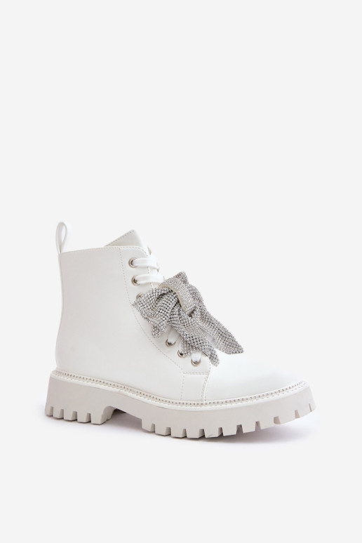 Moteriški batai su lankeliu, balta Ocenttia