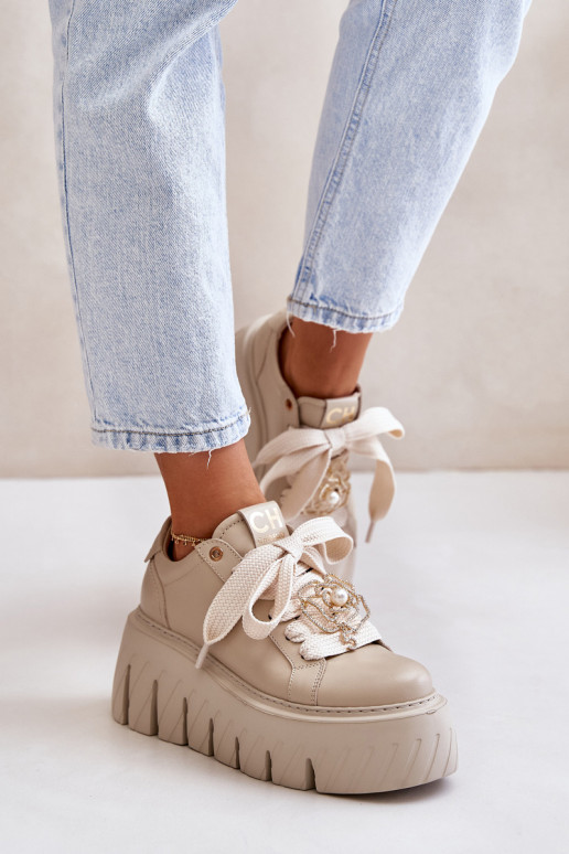 Moteriški sportbačiai ant didžiulio pado su aukso puošmena CheBello 4530 Beige