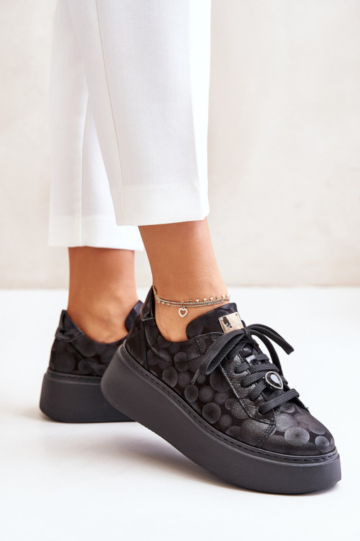 Odiniai sportiniai batai ant platformos Maciejka 06191-42 Juodi