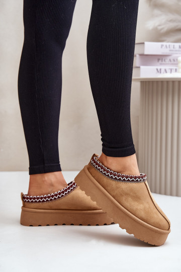 Žemi moteriški sniego batai su siuvinėjimais ant Camel Narirya platformos